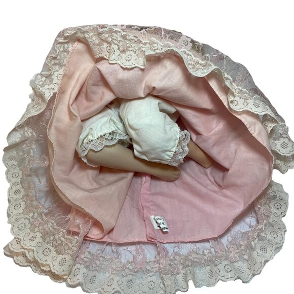 Vintage Porcelain Doll Praying Pink Lace Dress Blonde Hair Blue Eye Kneeling 12" - Picture 9 of 9
